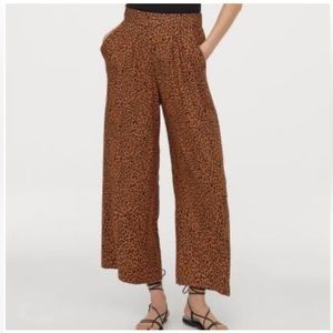 H&M Leopard Wide Leg Cropped Pant
